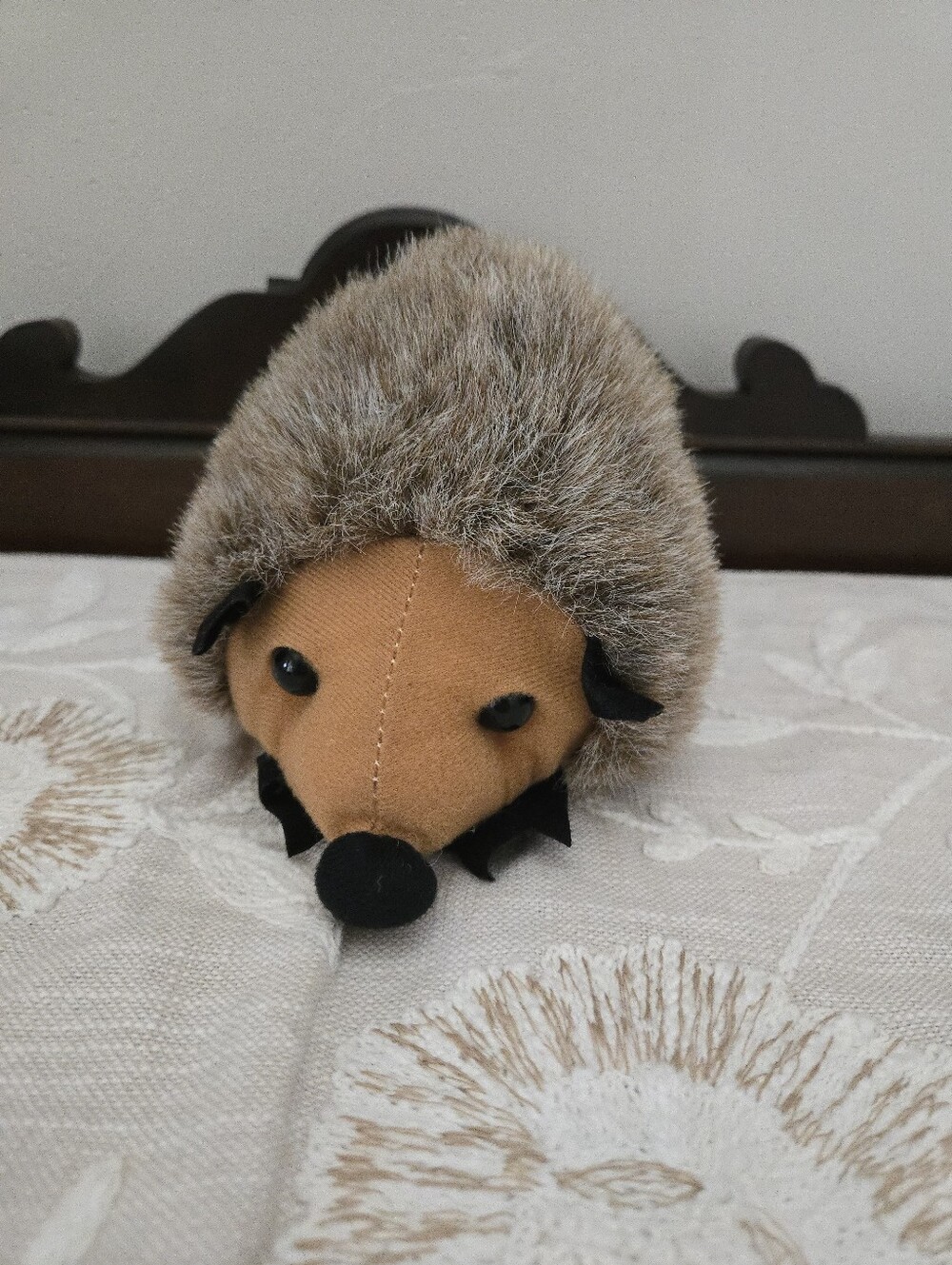 Vintage Collectible BJ Toy Co Hedgehog Zipper Pouch With 1 Baby